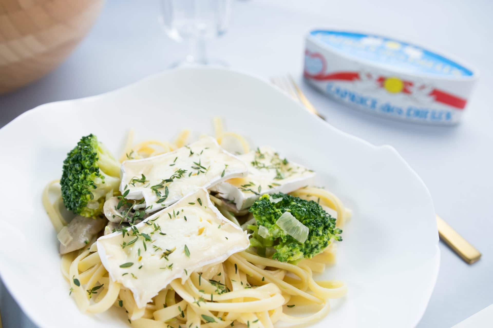 Pasta met Caprice des Dieux, broccoli en champignons